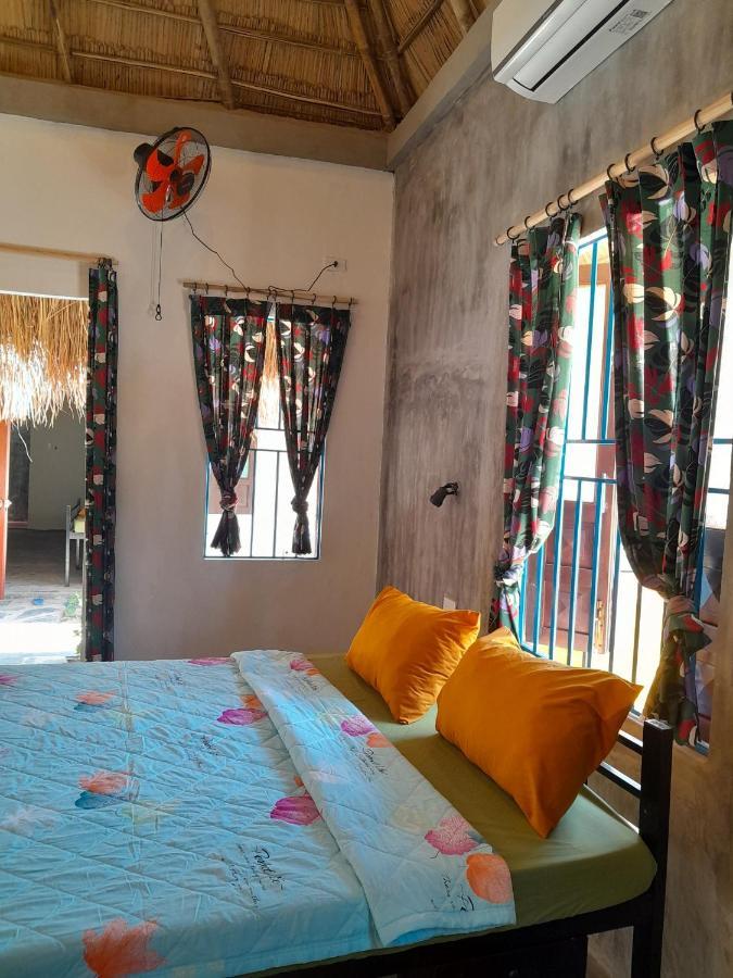 The Seaside Bungalow Hostel And Bar Hoi An Eksteriør bilde