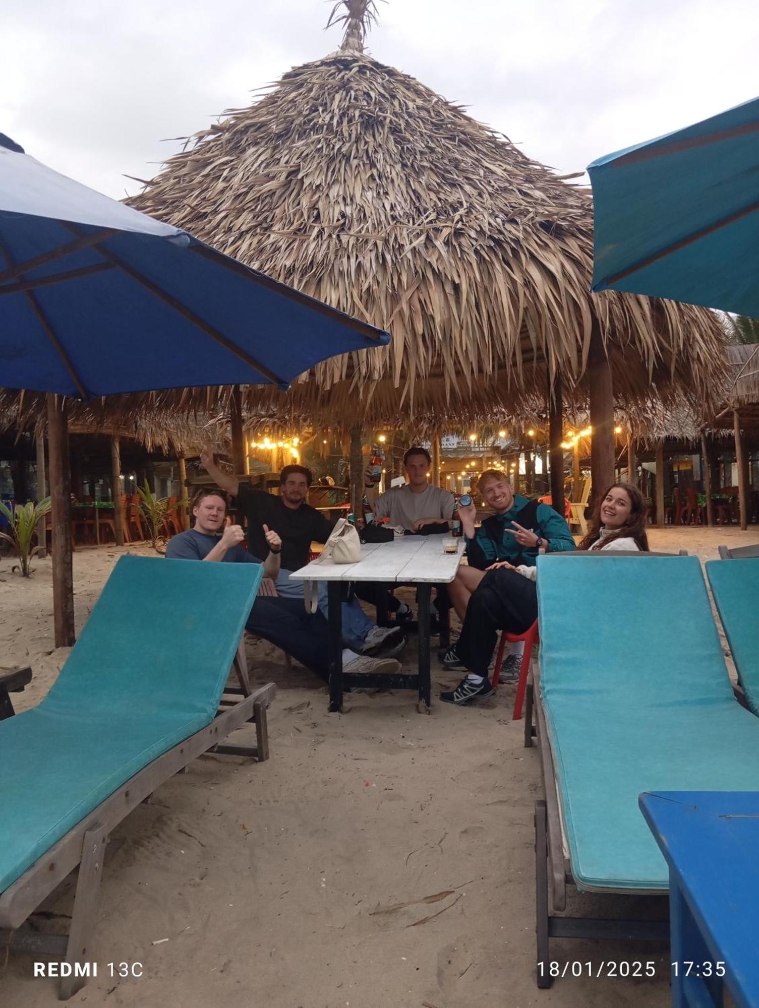 The Seaside Bungalow Hostel And Bar Hoi An Eksteriør bilde